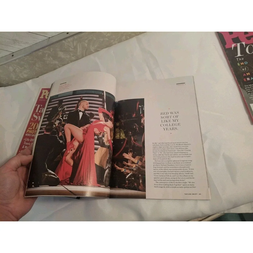 Taylor Swift Magazine Lot Of 3 People Travis Kelce 200 Photos Life Offstage